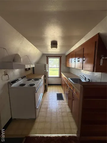 $189,900 | 1420 West Centennial Avenue, Bowling Green, MO 63334