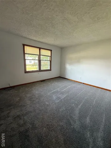 $189,900 | 1420 West Centennial Avenue, Bowling Green, MO 63334