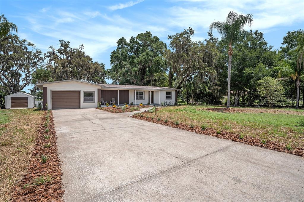 14050 Blackjack Road Dover, FL 33527 - Photo 38 of 44