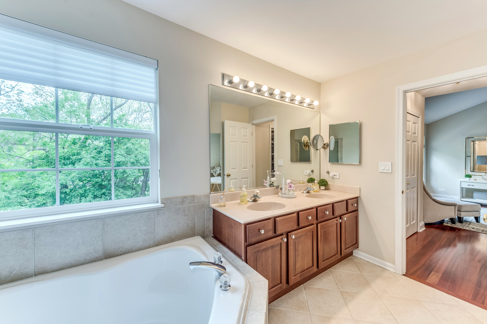 808 Linden Circle Hoffman Estates, IL 60169 - Photo 20 of 31