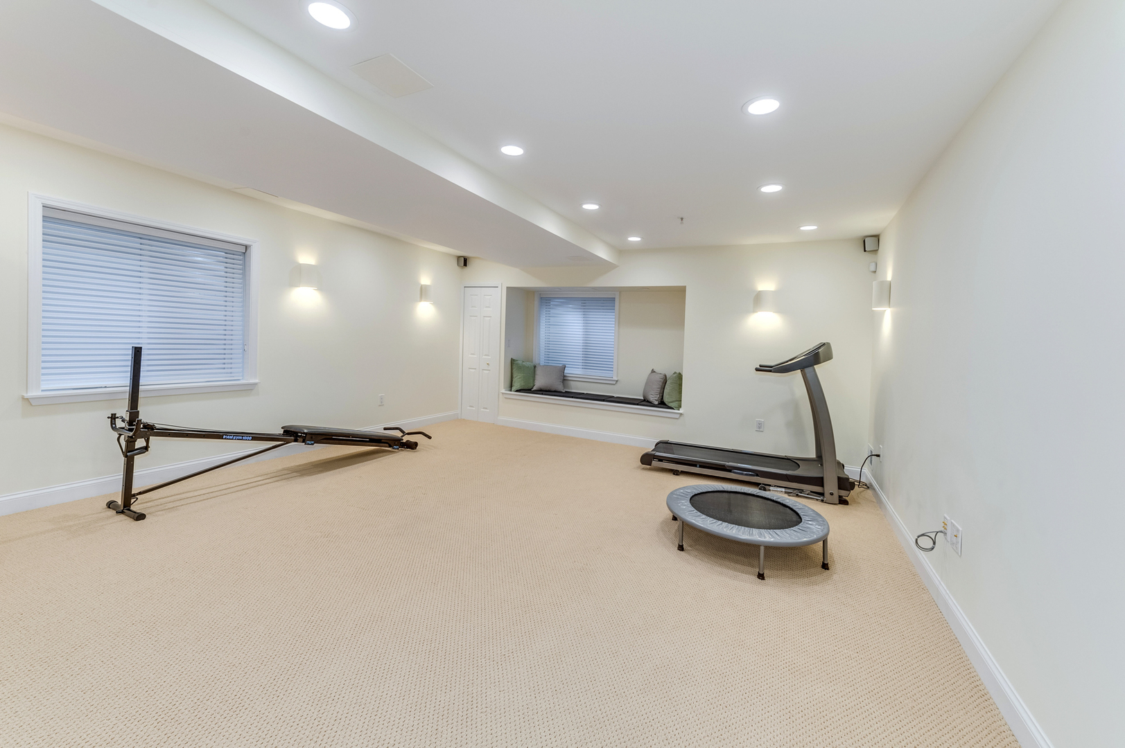 808 Linden Circle Hoffman Estates, IL 60169 - Photo 26 of 31