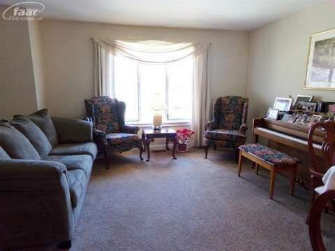 6315 Pine Knob Road Clarkston, MI 48348 - Photo 3 of 15 20398108-2.JPG