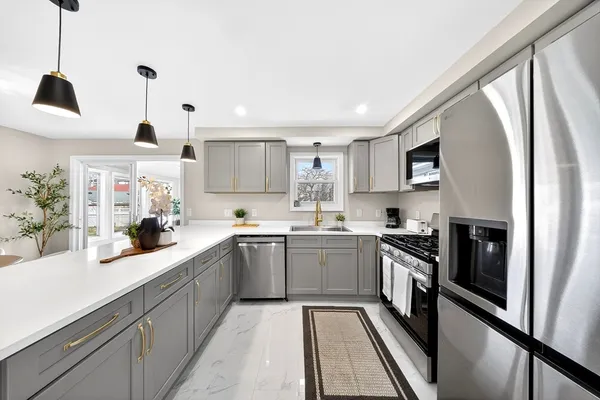 $450,000 | 40 Duncan Street, Fall River, MA 02721