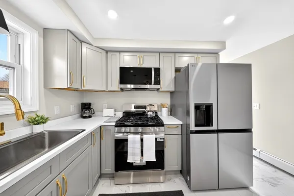 $450,000 | 40 Duncan Street, Fall River, MA 02721