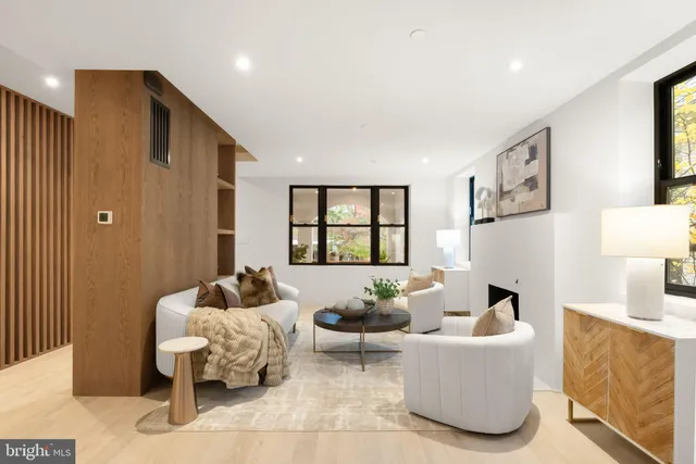 $2,995,000 | 2815 Bellevue Terrace Northwest, Washington, DC 20007