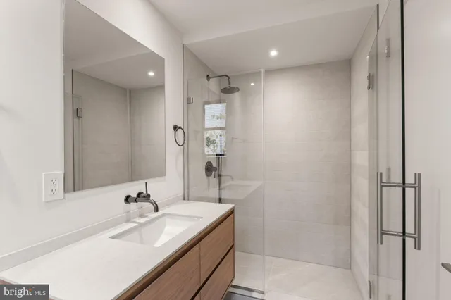 $2,995,000 | 2815 Bellevue Terrace Northwest, Washington, DC 20007