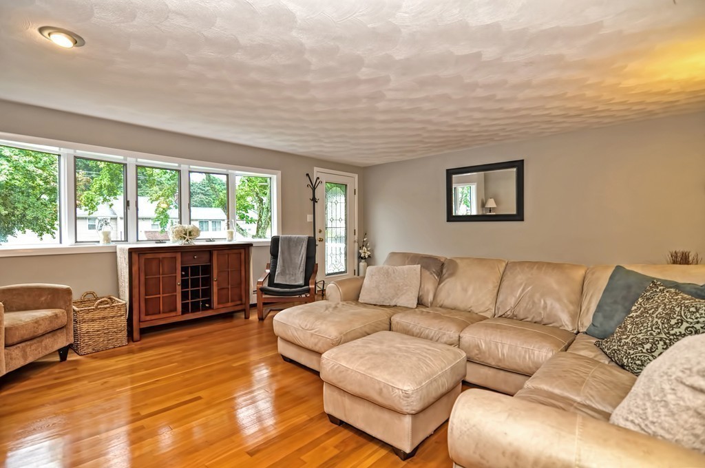 9 Forenza Road Peabody, MA 01960 - Photo 6 of 30 Gallery Image 6