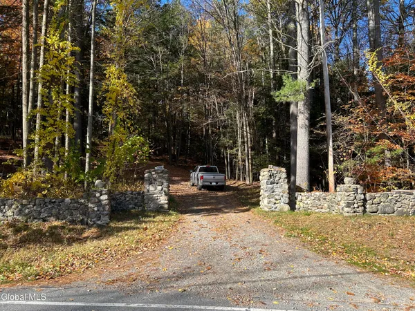 $799,900 | 553 Potter Hill Road, Bolton, NY 12814