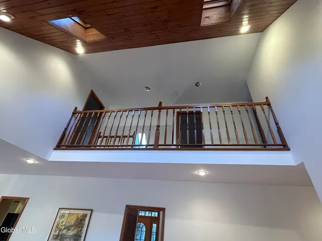 $839,900 | 553 Potter Hill Road, Bolton, NY 12814