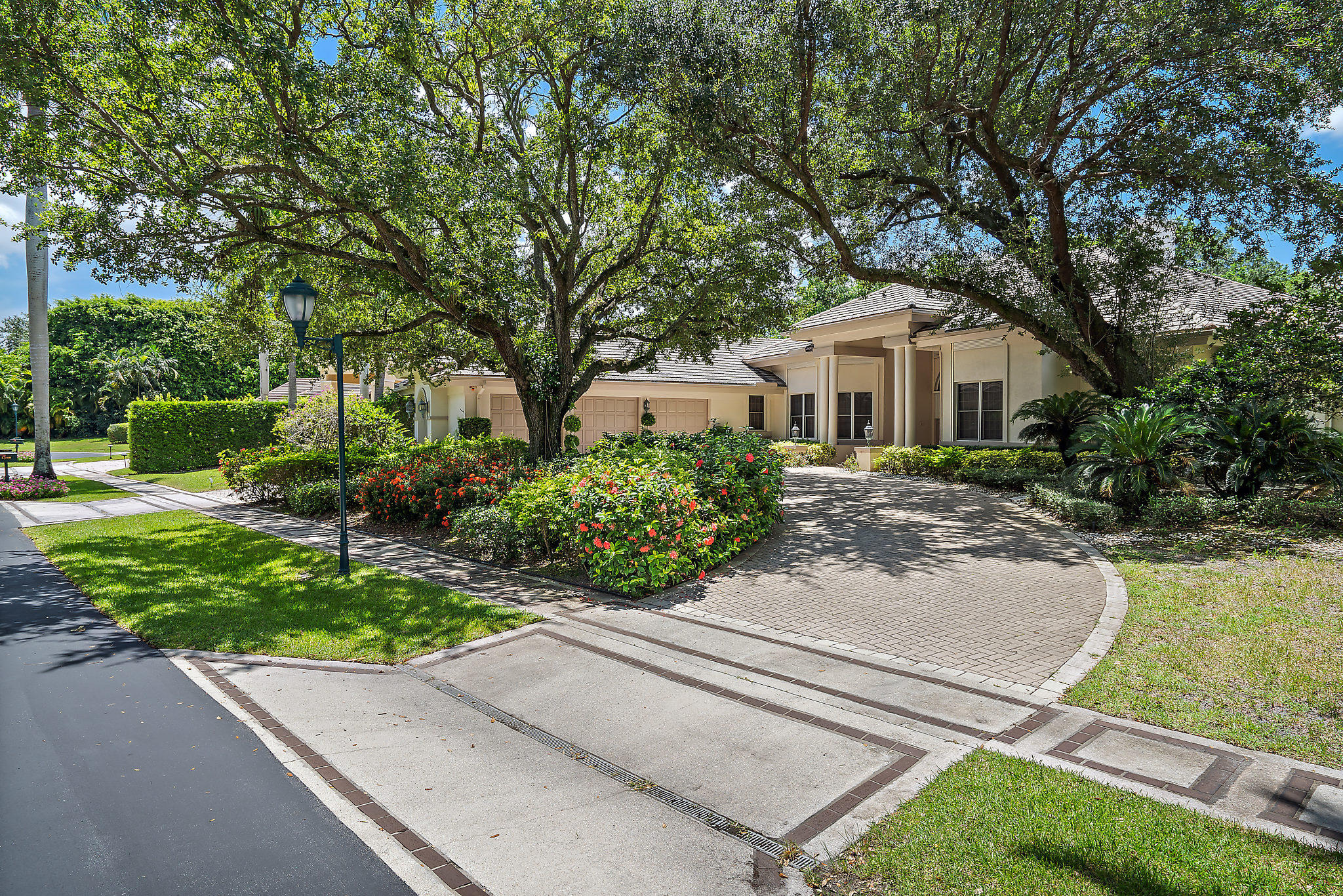 19705 Oakbrook Circle Boca Raton, FL 33434 - Photo 4 of 58 001-19705OakbrookCir-BocaRaton-FL-small