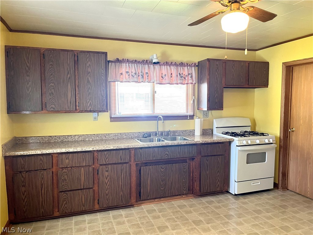 55500 National Road Bridgeport, OH 43912 - Photo 7 of 17