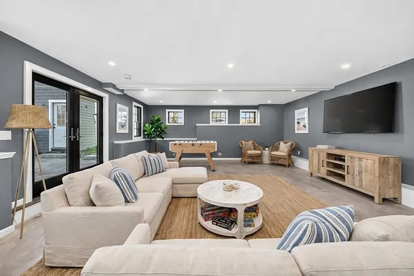 $4,489,000 | 392 South Main Street, Cohasset, MA 02025