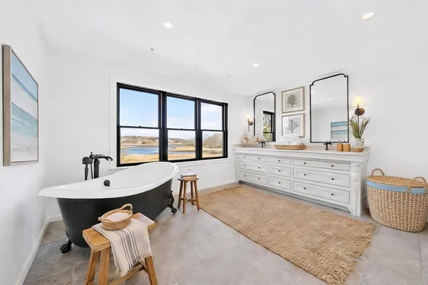 $4,489,000 | 392 South Main Street, Cohasset, MA 02025