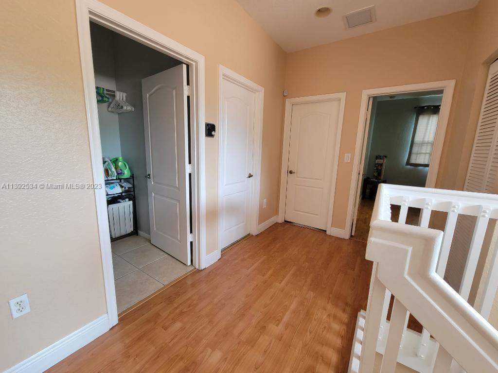 2324 Northeast 37th Terrace Homestead, FL 33033 - Photo 14 of 20