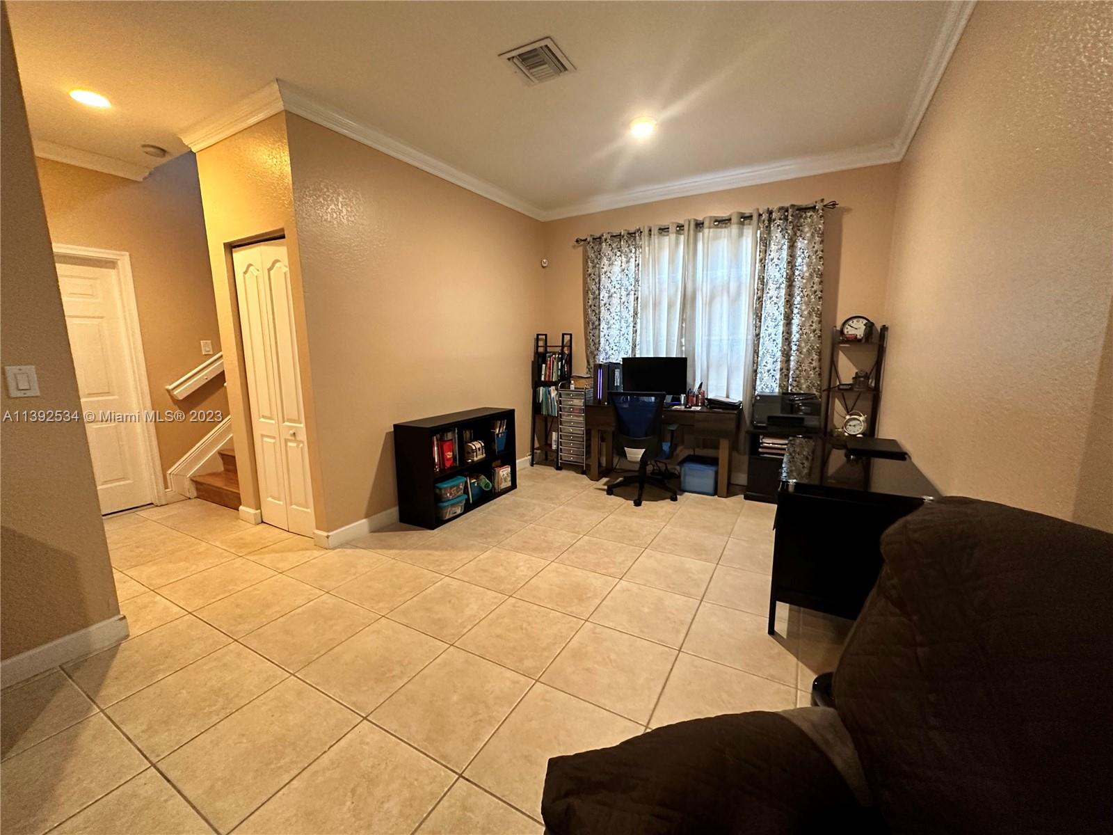2324 Northeast 37th Terrace Homestead, FL 33033 - Photo 6 of 20