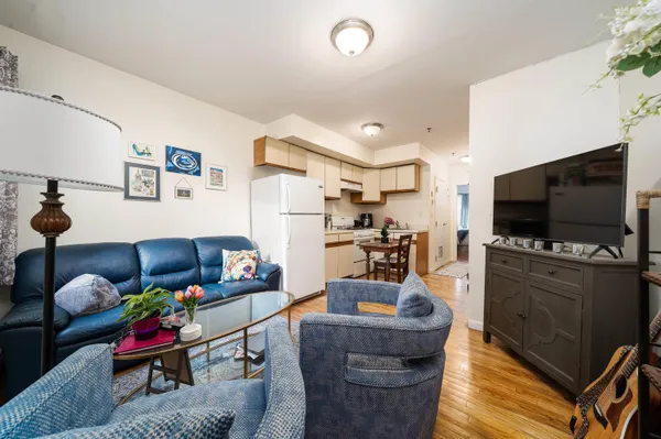 $2,550 | 606 Jefferson Street, Unit 2R, Hoboken, NJ 07030