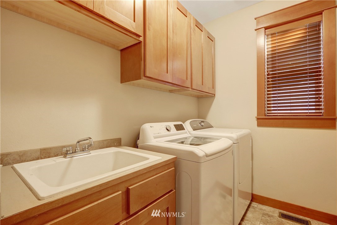206 233rd Place Southeast Bothell, WA 98021 - Photo 14 of 30