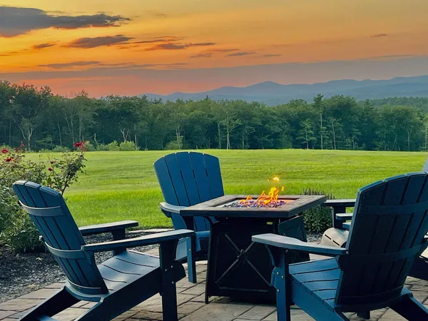 $1,048,000 | 152 Evans Road, Barnstead, NH 03218