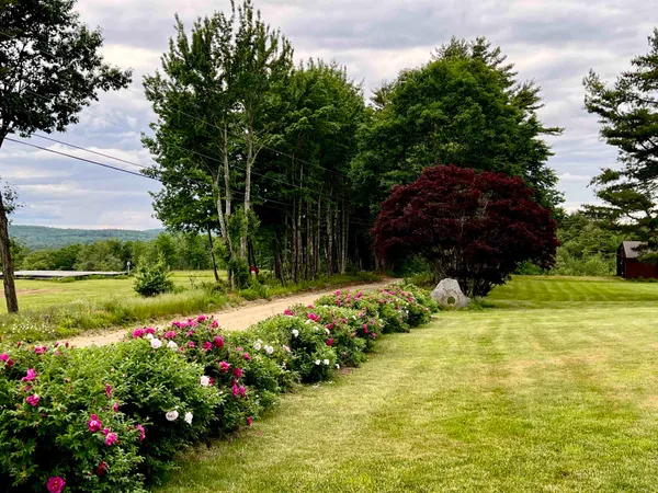 $1,048,000 | 152 Evans Road, Barnstead, NH 03218