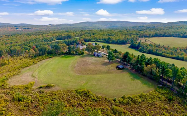 $1,048,000 | 152 Evans Road, Barnstead, NH 03218