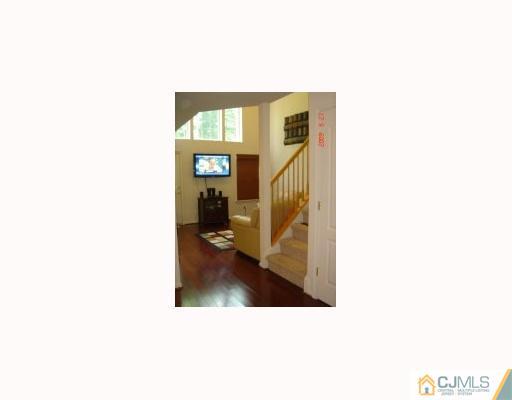 10 Hawthorne Road North Brunswick, NJ 08902 - Photo 2 of 5 Gallery Image 2