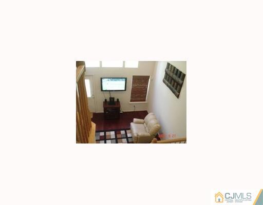 10 Hawthorne Road North Brunswick, NJ 08902 - Photo 5 of 5 Gallery Image 5