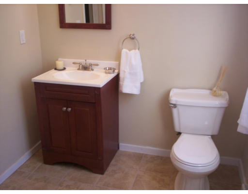 238 Atwater Road Springfield, MA 01107 - Photo 14 of 16 Gallery Image 14