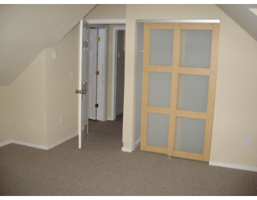 238 Atwater Road Springfield, MA 01107 - Photo 15 of 16 Gallery Image 15