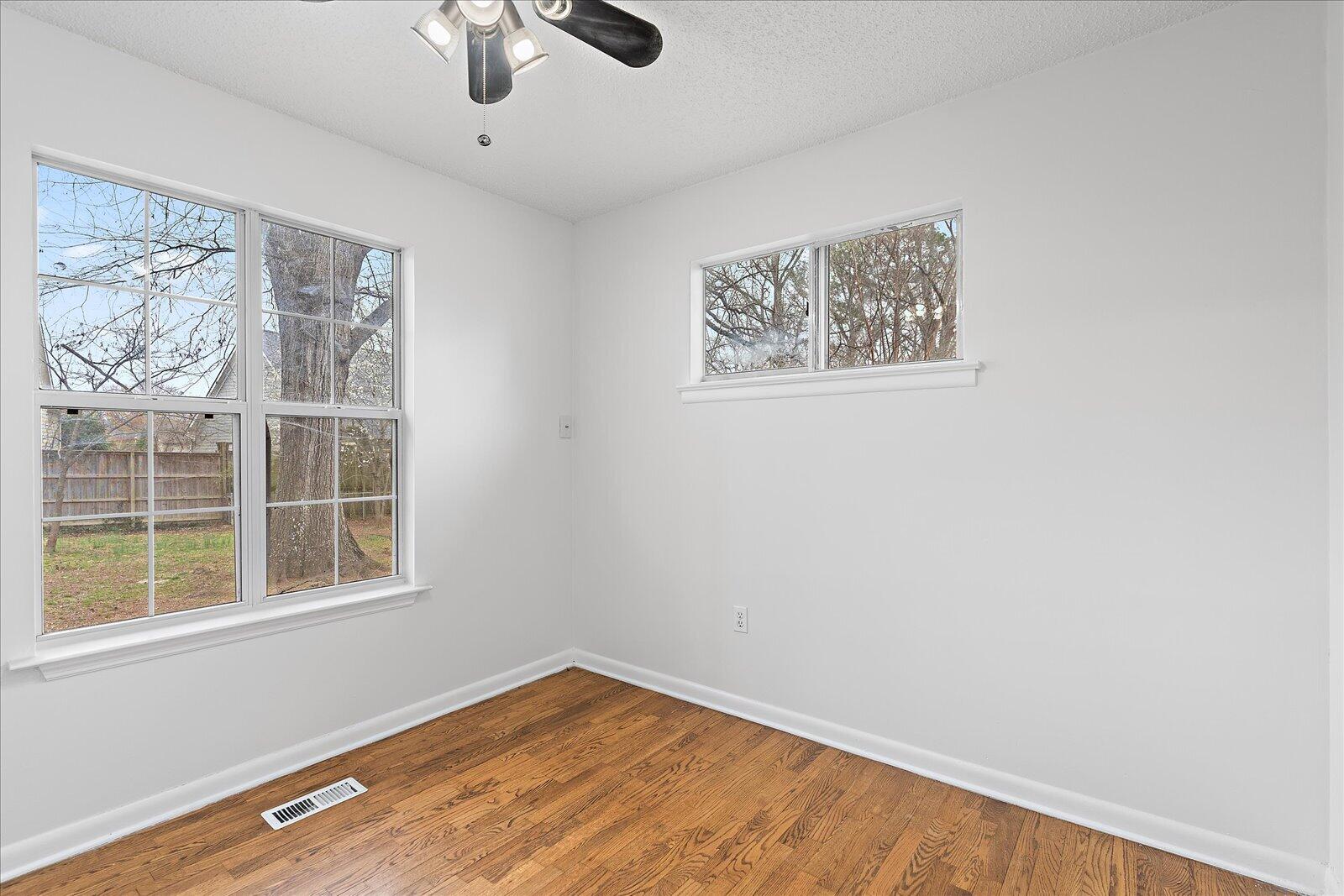 8323 Oak Drive Chattanooga, TN 37421 - Photo 14 of 21 19-8323 Oak Dr-19