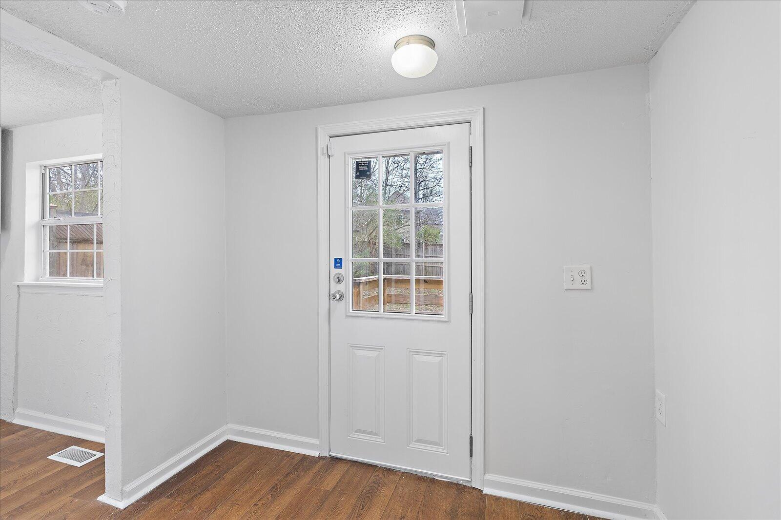 8323 Oak Drive Chattanooga, TN 37421 - Photo 8 of 21 13-8323 Oak Dr-13