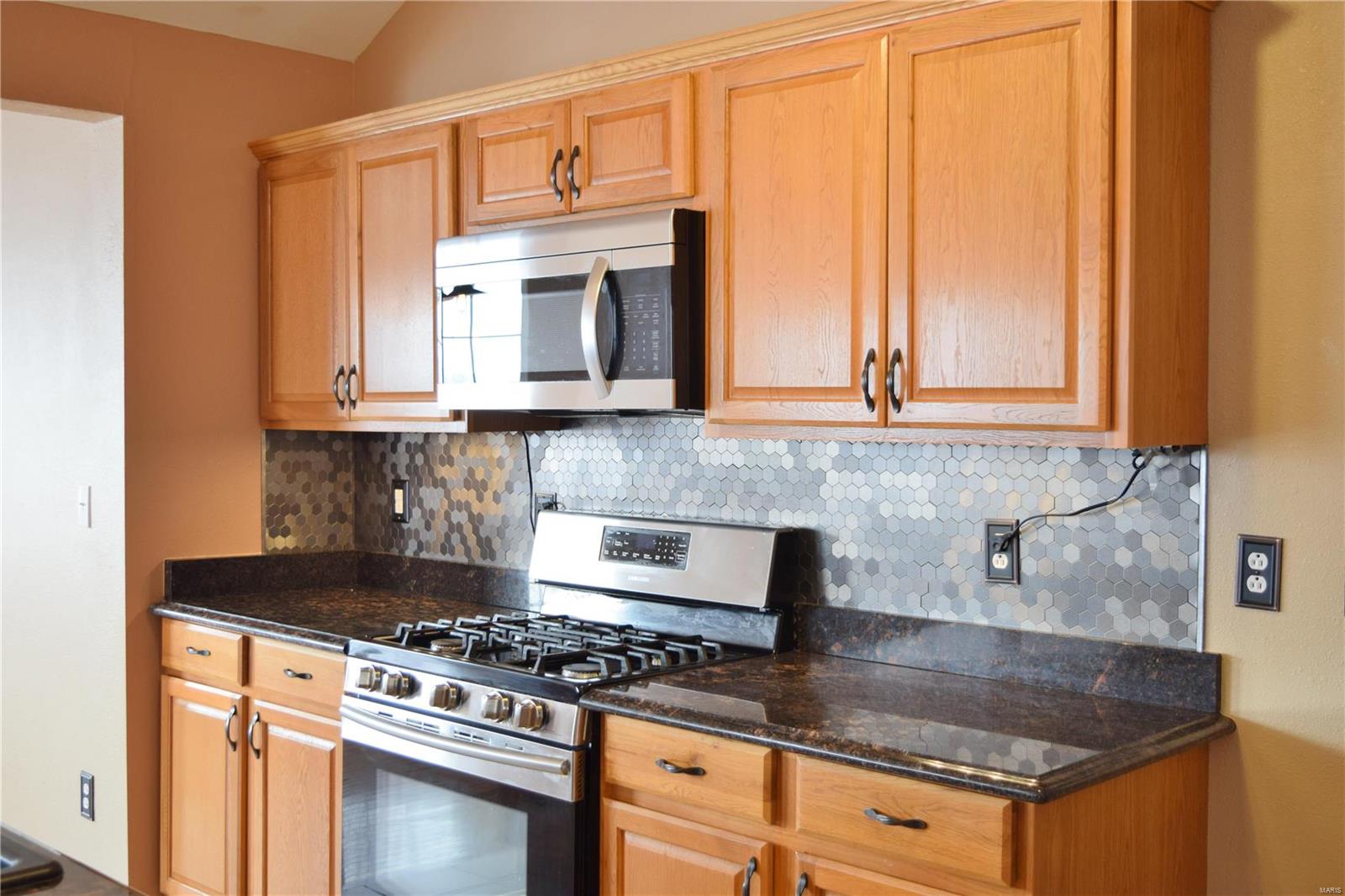 8316 Peabody Road Freeburg, IL 62243 - Photo 11 of 54