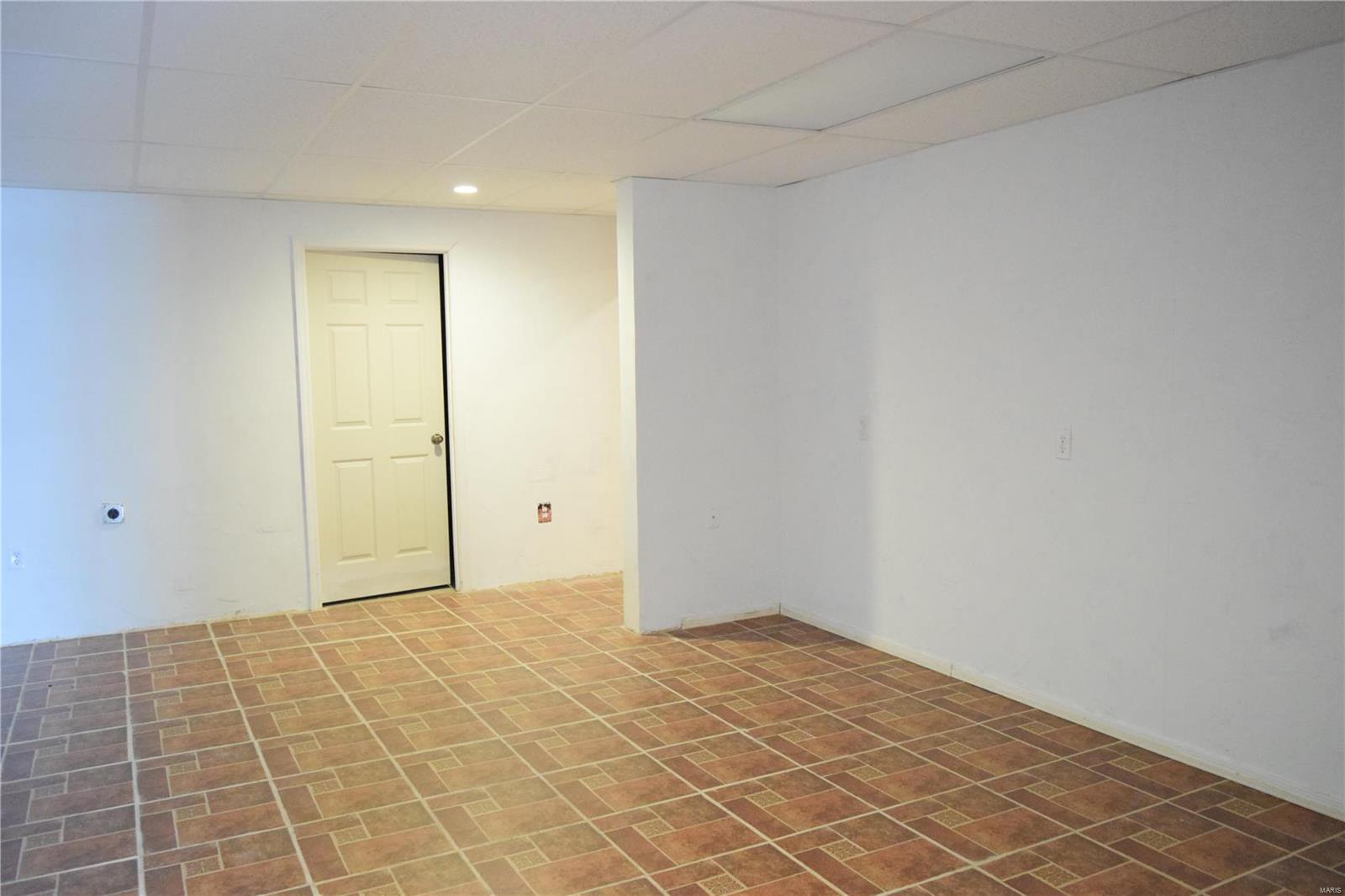 8316 Peabody Road Freeburg, IL 62243 - Photo 40 of 54