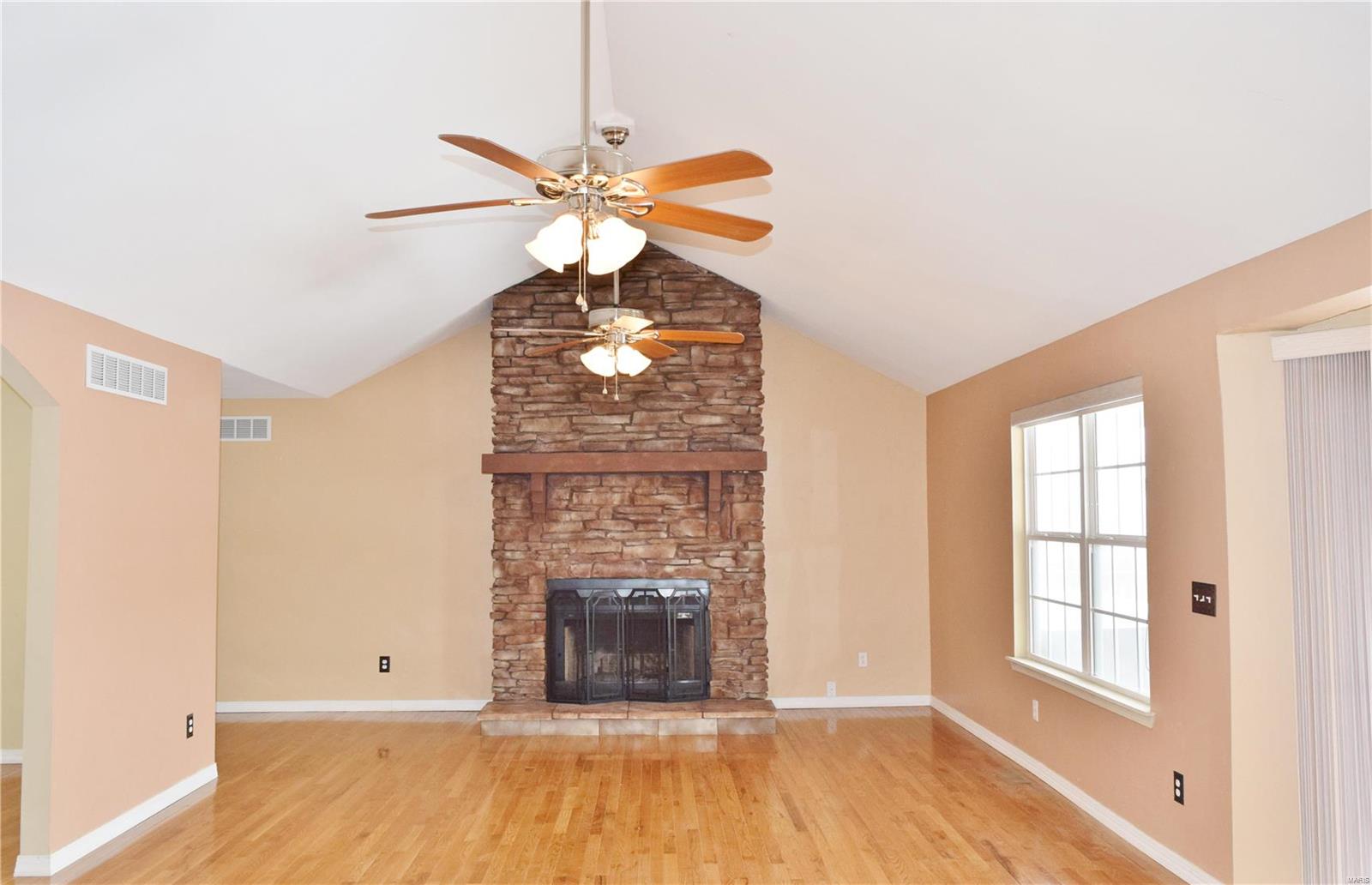 8316 Peabody Road Freeburg, IL 62243 - Photo 6 of 54