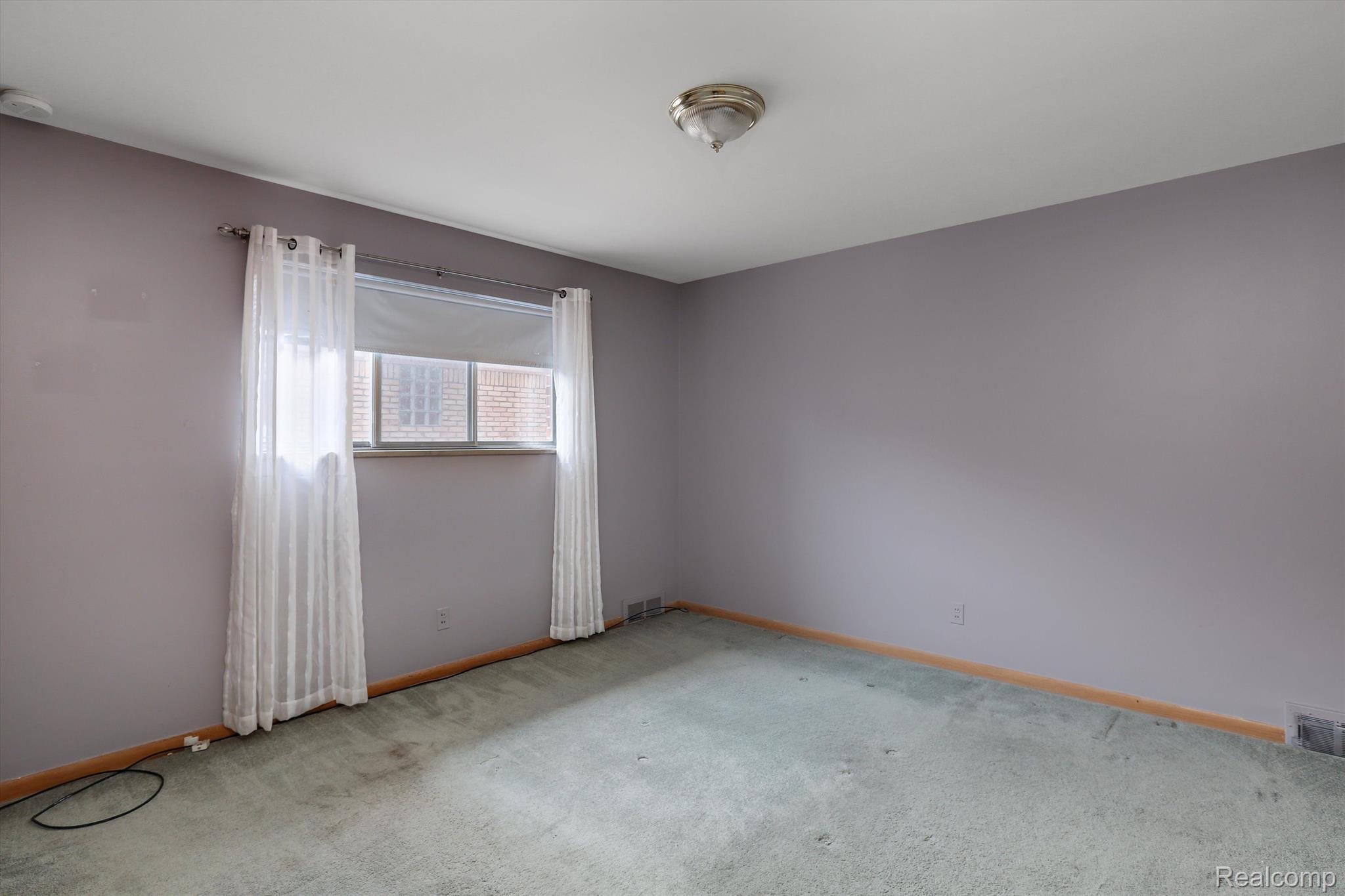 834 Harcourt Road Grosse Pointe, MI 48230 - Photo 24 of 30 Unit 836- Bedroom #2