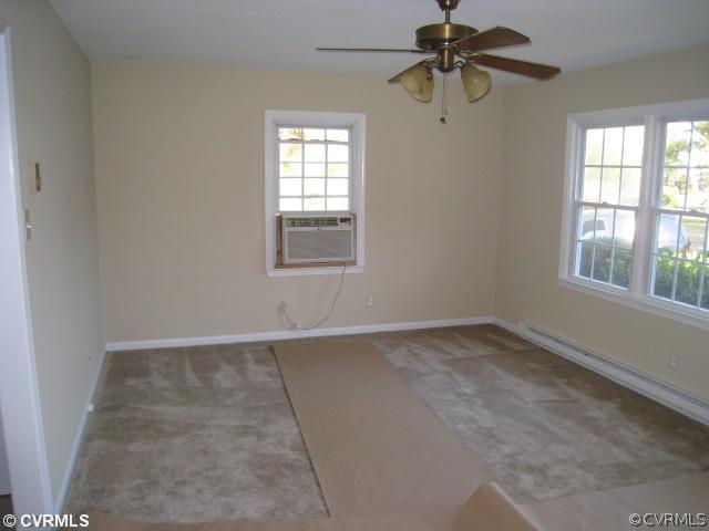 10339 Gould Hill Road Hanover, VA 23069 - Photo 2 of 4 Living Room