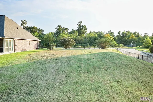 $150,000 | 11408 River Highlands Drive, St. Amant, LA 70774