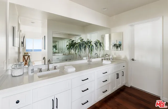 $1,375,000 | 18111 Coastline Drive, Unit 1, Malibu, CA 90265