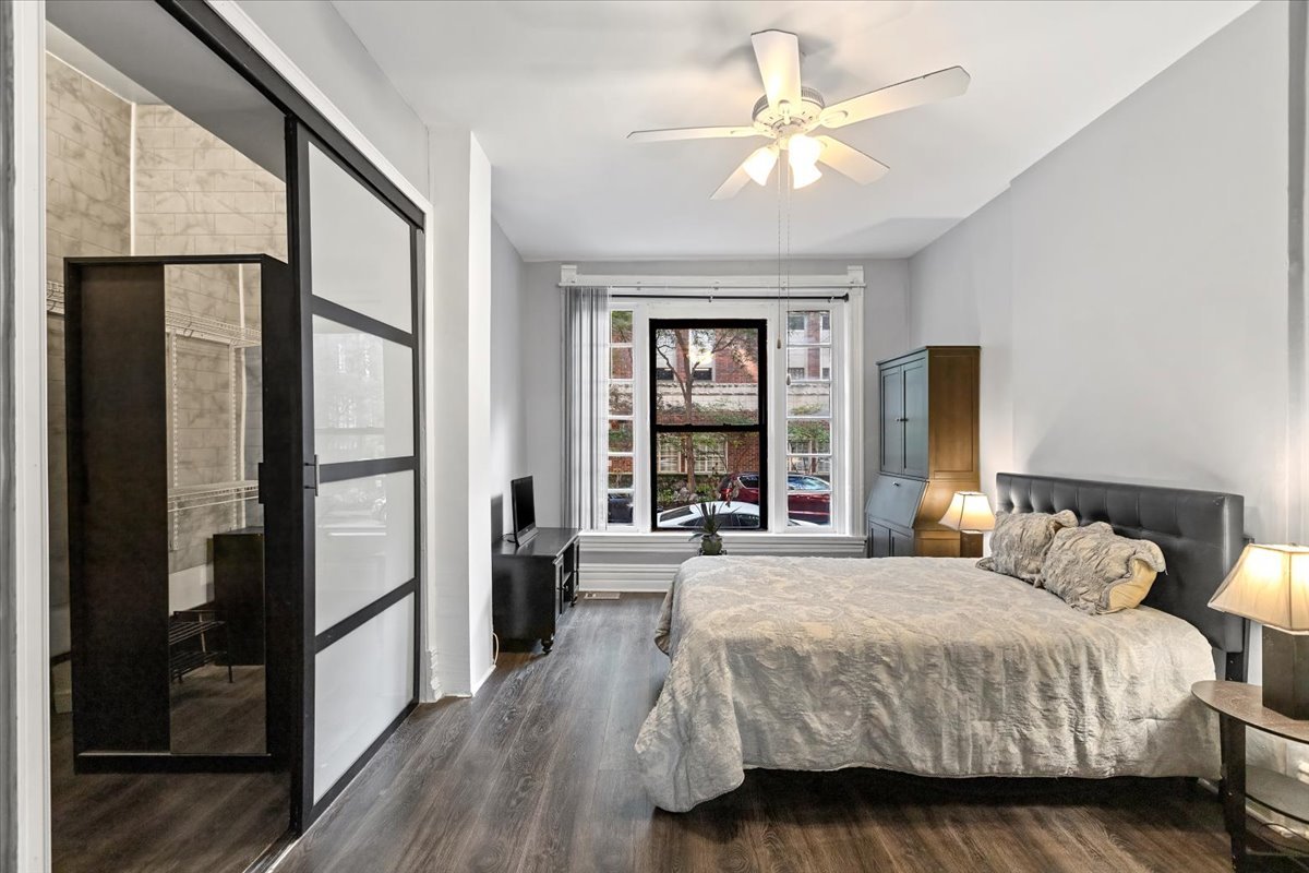 14 West Chestnut Street, Unit 1F Chicago, IL 60610 - Photo 7 of 10