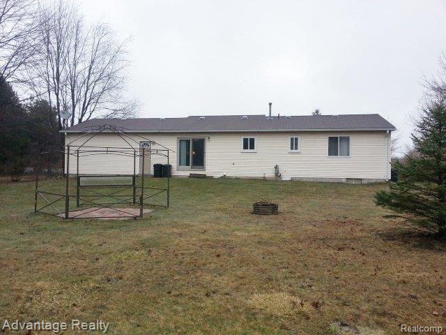 4566 County Line Road New Haven, MI 48048 - Photo 14 of 16 20130411_111800.jpg
