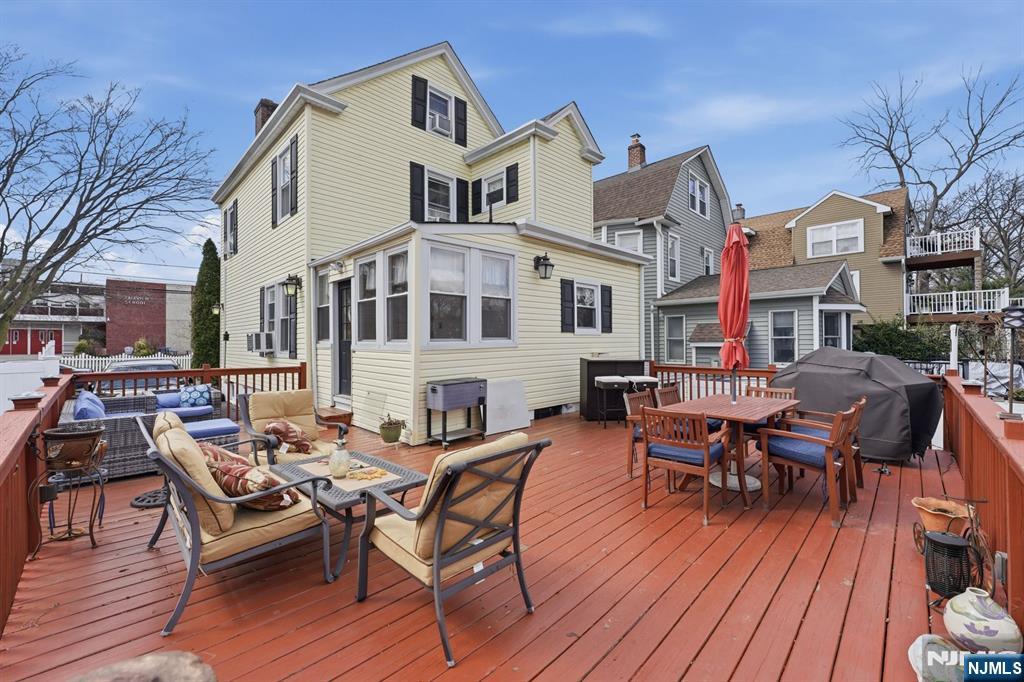 385 Berkeley Avenue Bloomfield, NJ 07003 - Photo 32 of 39