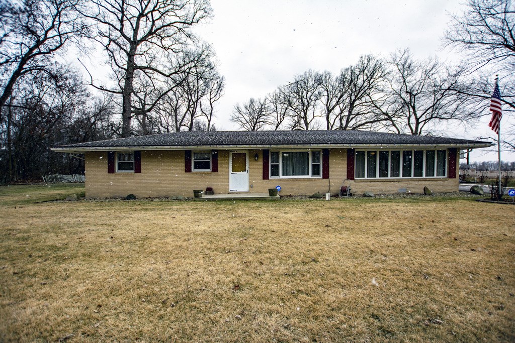 27490 Alden Road South Bend, IN 46628 - Photo 1 of 30 Gallery Image 1