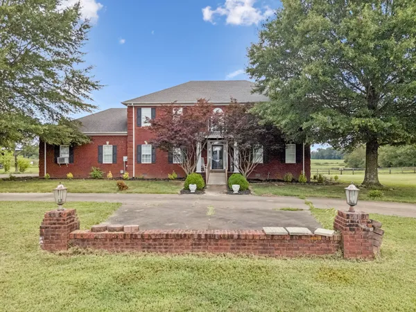 $525,000 | 33 Bishop Road, Lawrenceburg, TN 38464