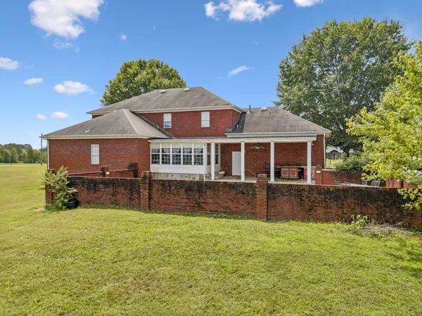 $525,000 | 33 Bishop Road, Lawrenceburg, TN 38464