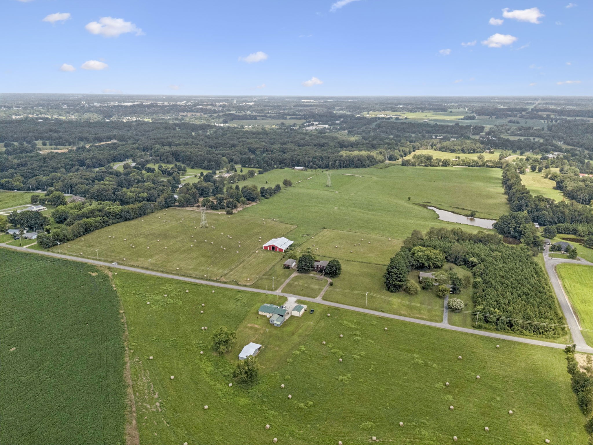 33 Bishop Road Lawrenceburg, TN 38464 - Photo 77 of 87 a view of a lake with a city