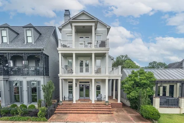 $785,000 | 1020 Island Park Drive, Memphis, TN 38103