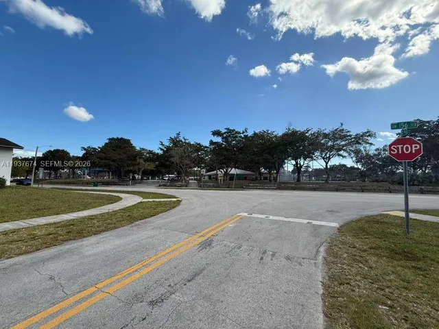 $3,000 | 15563 Southwest 107th Place, Unit 1, Miami, FL 33157