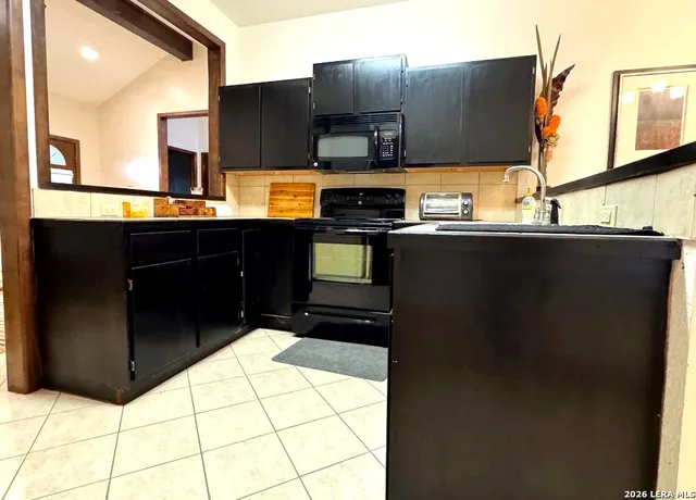 $185,000 | 714 Houston Street, Pleasanton, TX 78064