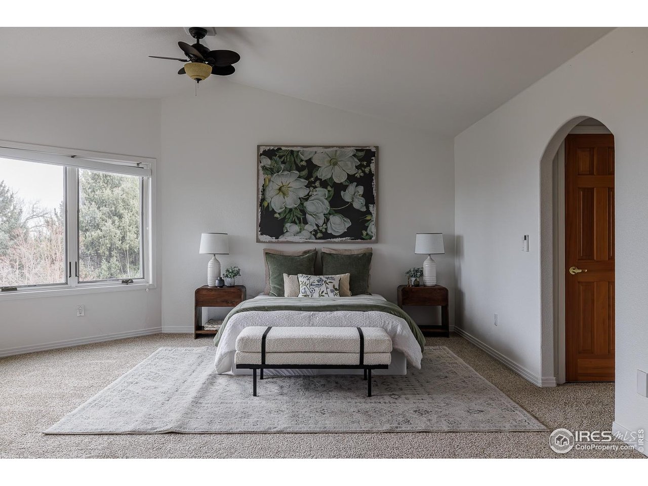 8461 Pawnee Lane Niwot, CO 80503 - Photo 16 of 31 Large primary suite