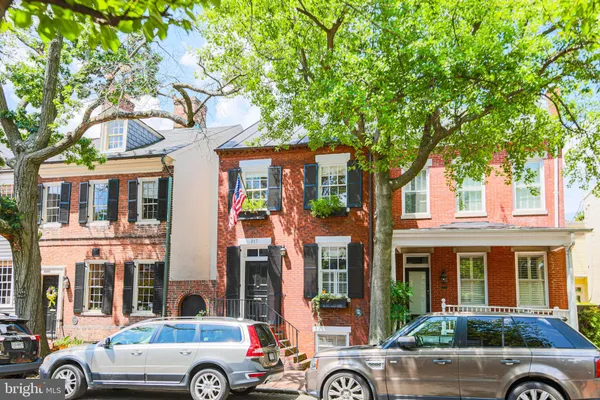 $5,995 | 217 South Lee Street, Alexandria, VA 22314