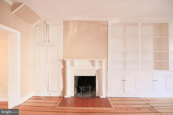 $5,995 | 217 South Lee Street, Alexandria, VA 22314